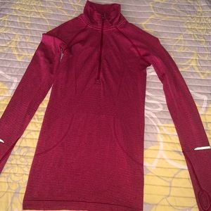 Lululemon sport shirt /sweater